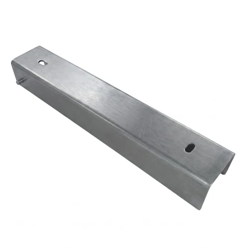 C-profiel verbindingsbeugel voor sokkel 300x50 verzinkt GPV-700-54 (1)